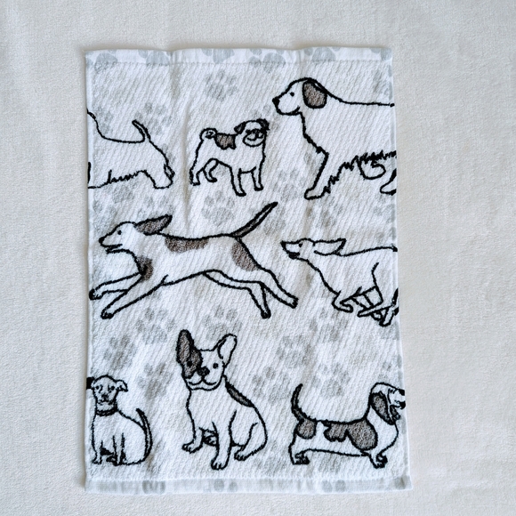Boston Terrier Frenchie Pug Dog Print Fingertip Towel Set Of Two White Black NWT - Picture 4 of 11